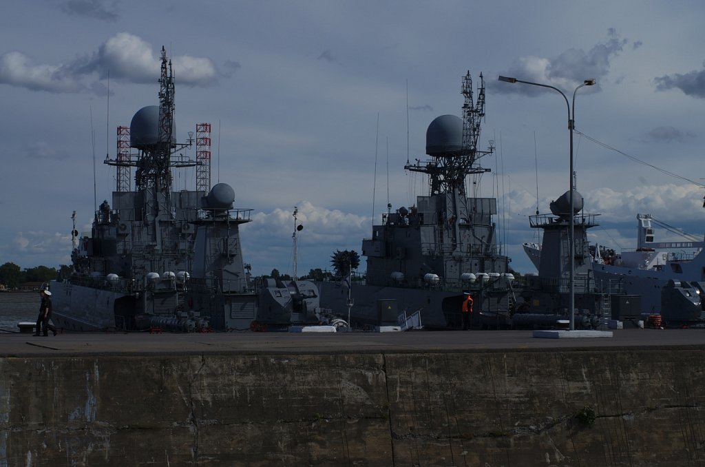 021546-H15-5168.jpg