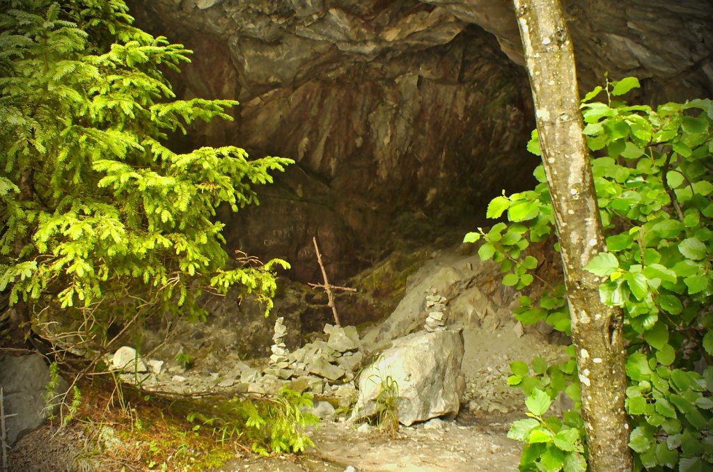 031022-H15-5216.jpg