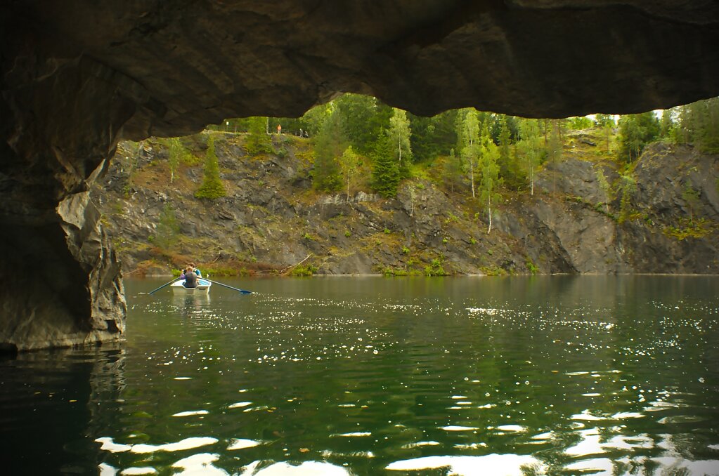 031028-H15-5226.jpg