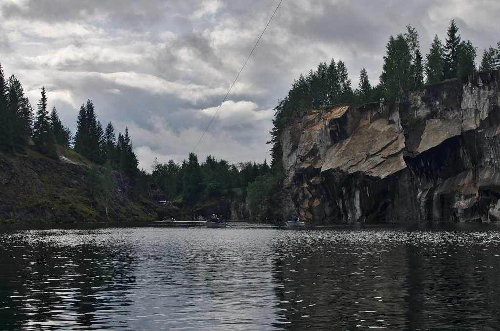 031038-H15-5242.jpg