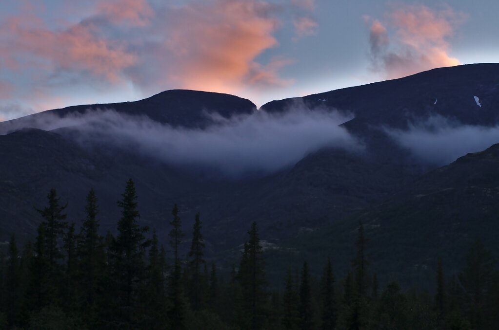 102144-H15-5904.jpg